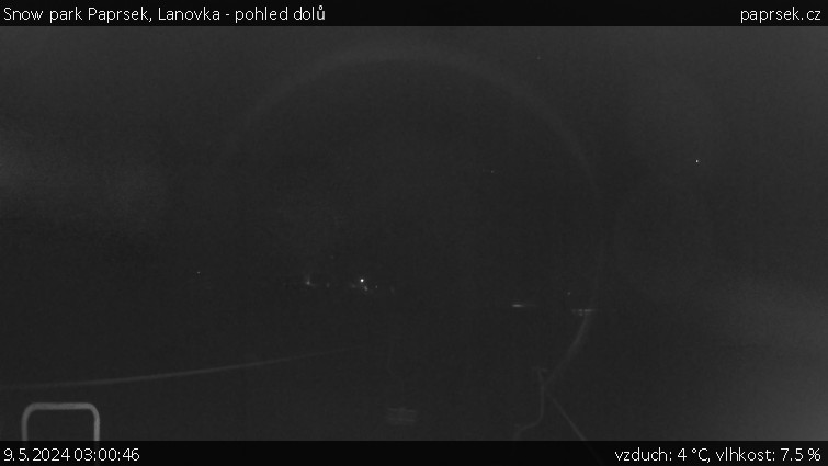 Snow park Paprsek - Lanovka - pohled dolů - 9.5.2024 v 03:00