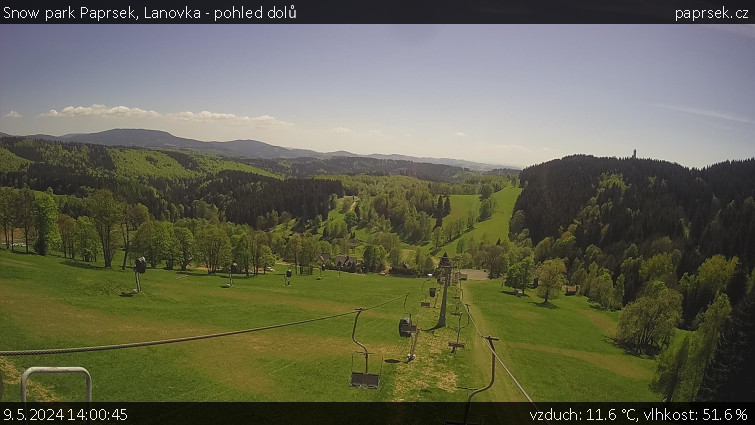 Snow park Paprsek - Lanovka - pohled dolů - 9.5.2024 v 14:00