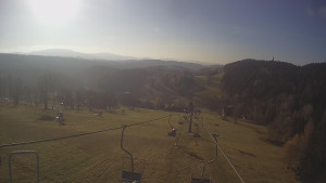 Snow park Paprsek - Lanovka - pohled dolů - 5.11.2024 v 09:15 Snow park Paprsek - Lanovka - pohled dolů - 5.11.2024 v 09:15