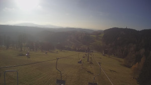 Snow park Paprsek - Lanovka - pohled dolů - 5.11.2024 v 09:20 Snow park Paprsek - Lanovka - pohled dolů - 5.11.2024 v 09:20