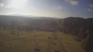 Snow park Paprsek - Lanovka - pohled dolů - 5.11.2024 v 09:30 Snow park Paprsek - Lanovka - pohled dolů - 5.11.2024 v 09:30