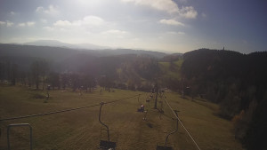 Snow park Paprsek - Lanovka - pohled dolů - 5.11.2024 v 10:20 Snow park Paprsek - Lanovka - pohled dolů - 5.11.2024 v 10:20