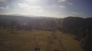 Snow park Paprsek - Lanovka - pohled dolů - 5.11.2024 v 10:25 Snow park Paprsek - Lanovka - pohled dolů - 5.11.2024 v 10:25