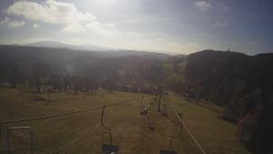 Snow park Paprsek - Lanovka - pohled dolů - 5.11.2024 v 10:35 Snow park Paprsek - Lanovka - pohled dolů - 5.11.2024 v 10:35