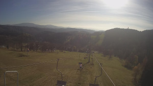 Snow park Paprsek - Lanovka - pohled dolů - 5.11.2024 v 13:00 Snow park Paprsek - Lanovka - pohled dolů - 5.11.2024 v 13:00