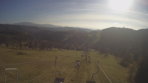 Snow park Paprsek - Lanovka - pohled dolů - 5.11.2024 v 13:25 Snow park Paprsek - Lanovka - pohled dolů - 5.11.2024 v 13:25