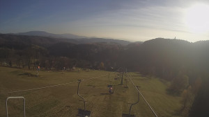 Snow park Paprsek - Lanovka - pohled dolů - 5.11.2024 v 14:30 Snow park Paprsek - Lanovka - pohled dolů - 5.11.2024 v 14:30