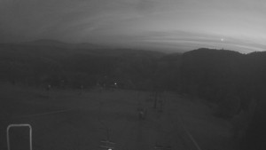 Snow park Paprsek - Lanovka - pohled dolů - 5.11.2024 v 17:05 Snow park Paprsek - Lanovka - pohled dolů - 5.11.2024 v 17:05