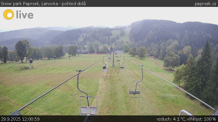 Snow park Paprsek - Lanovka - pohled dolů - 29.9.2025 v 12:00 Snow park Paprsek - Lanovka - pohled dolů - 29.9.2025 v 12:00
