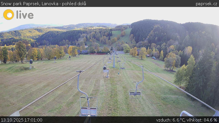 Snow park Paprsek - Lanovka - pohled dolů - 13.10.2025 v 17:01 Snow park Paprsek - Lanovka - pohled dolů - 13.10.2025 v 17:01