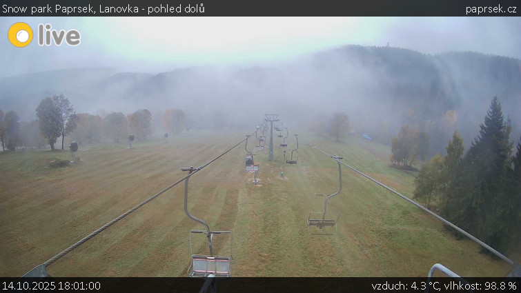 Snow park Paprsek - Lanovka - pohled dolů - 14.10.2025 v 18:01 Snow park Paprsek - Lanovka - pohled dolů - 14.10.2025 v 18:01