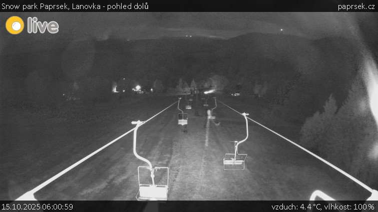 Snow park Paprsek - Lanovka - pohled dolů - 15.10.2025 v 06:00 Snow park Paprsek - Lanovka - pohled dolů - 15.10.2025 v 06:00