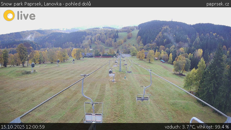 Snow park Paprsek - Lanovka - pohled dolů - 15.10.2025 v 12:00 Snow park Paprsek - Lanovka - pohled dolů - 15.10.2025 v 12:00