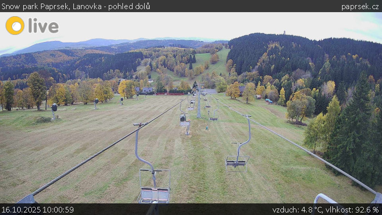 Snow park Paprsek - Lanovka - pohled dolů - 16.10.2025 v 10:00 Snow park Paprsek - Lanovka - pohled dolů - 16.10.2025 v 10:00