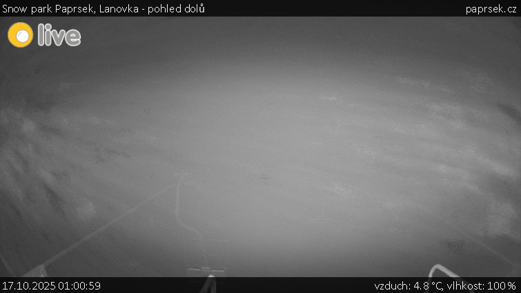 Snow park Paprsek - Lanovka - pohled dolů - 17.10.2025 v 01:00 Snow park Paprsek - Lanovka - pohled dolů - 17.10.2025 v 01:00