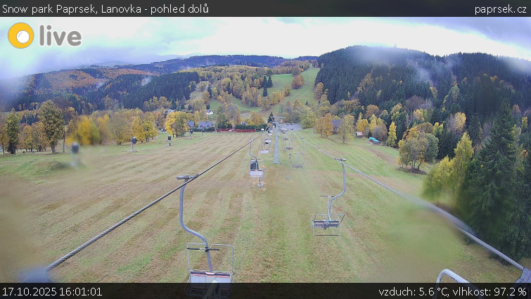 Snow park Paprsek - Lanovka - pohled dolů - 17.10.2025 v 16:01 Snow park Paprsek - Lanovka - pohled dolů - 17.10.2025 v 16:01