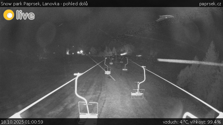 Snow park Paprsek - Lanovka - pohled dolů - 18.10.2025 v 01:00 Snow park Paprsek - Lanovka - pohled dolů - 18.10.2025 v 01:00