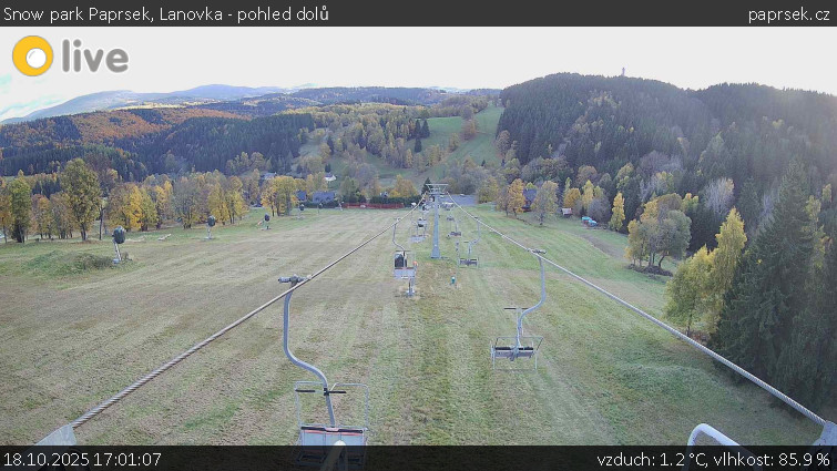 Snow park Paprsek - Lanovka - pohled dolů - 18.10.2025 v 17:01 Snow park Paprsek - Lanovka - pohled dolů - 18.10.2025 v 17:01