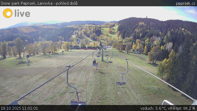 Snow park Paprsek - Lanovka - pohled dolů - 19.10.2025 v 11:01 Snow park Paprsek - Lanovka - pohled dolů - 19.10.2025 v 11:01