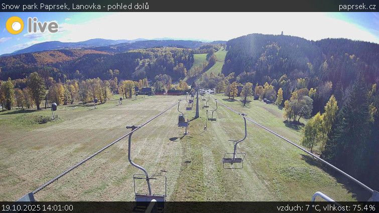 Snow park Paprsek - Lanovka - pohled dolů - 19.10.2025 v 14:01 Snow park Paprsek - Lanovka - pohled dolů - 19.10.2025 v 14:01