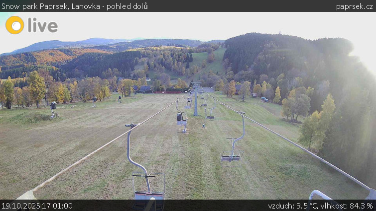 Snow park Paprsek - Lanovka - pohled dolů - 19.10.2025 v 17:01 Snow park Paprsek - Lanovka - pohled dolů - 19.10.2025 v 17:01