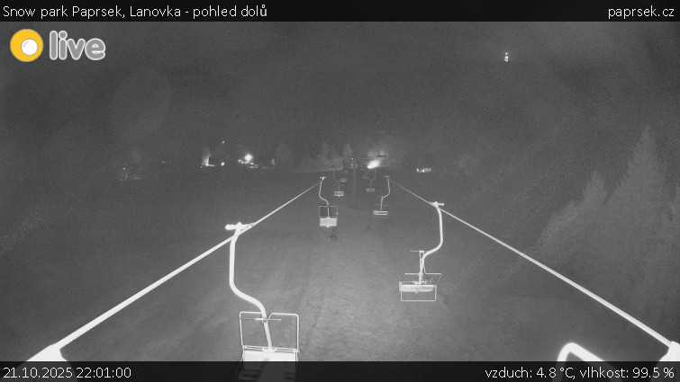 Snow park Paprsek - Lanovka - pohled dolů - 21.10.2025 v 22:01 Snow park Paprsek - Lanovka - pohled dolů - 21.10.2025 v 22:01