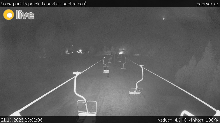 Snow park Paprsek - Lanovka - pohled dolů - 21.10.2025 v 23:01 Snow park Paprsek - Lanovka - pohled dolů - 21.10.2025 v 23:01