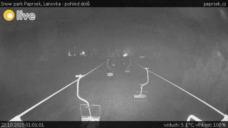 Snow park Paprsek - Lanovka - pohled dolů - 22.10.2025 v 01:01 Snow park Paprsek - Lanovka - pohled dolů - 22.10.2025 v 01:01