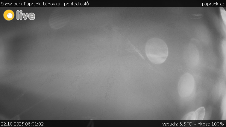 Snow park Paprsek - Lanovka - pohled dolů - 22.10.2025 v 06:01 Snow park Paprsek - Lanovka - pohled dolů - 22.10.2025 v 06:01