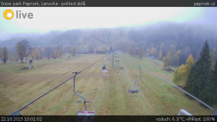 Snow park Paprsek - Lanovka - pohled dolů - 22.10.2025 v 10:01 Snow park Paprsek - Lanovka - pohled dolů - 22.10.2025 v 10:01