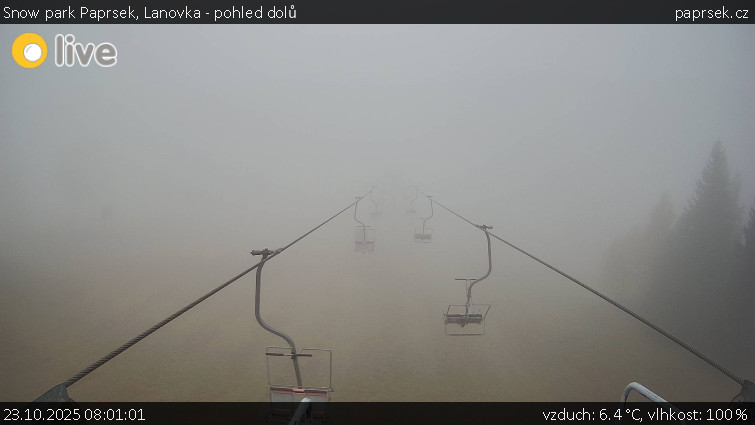 Snow park Paprsek - Lanovka - pohled dolů - 23.10.2025 v 08:01 Snow park Paprsek - Lanovka - pohled dolů - 23.10.2025 v 08:01