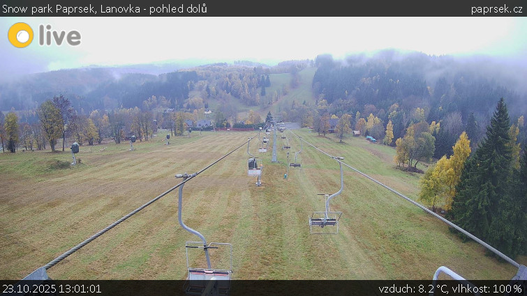 Snow park Paprsek - Lanovka - pohled dolů - 23.10.2025 v 13:01 Snow park Paprsek - Lanovka - pohled dolů - 23.10.2025 v 13:01