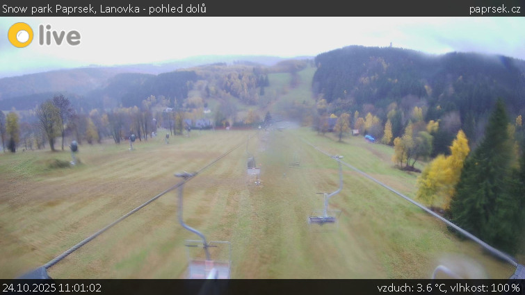 Snow park Paprsek - Lanovka - pohled dolů - 24.10.2025 v 11:01 Snow park Paprsek - Lanovka - pohled dolů - 24.10.2025 v 11:01