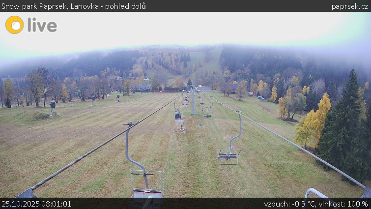 Snow park Paprsek - Lanovka - pohled dolů - 25.10.2025 v 08:01 Snow park Paprsek - Lanovka - pohled dolů - 25.10.2025 v 08:01