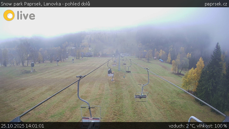 Snow park Paprsek - Lanovka - pohled dolů - 25.10.2025 v 14:01 Snow park Paprsek - Lanovka - pohled dolů - 25.10.2025 v 14:01