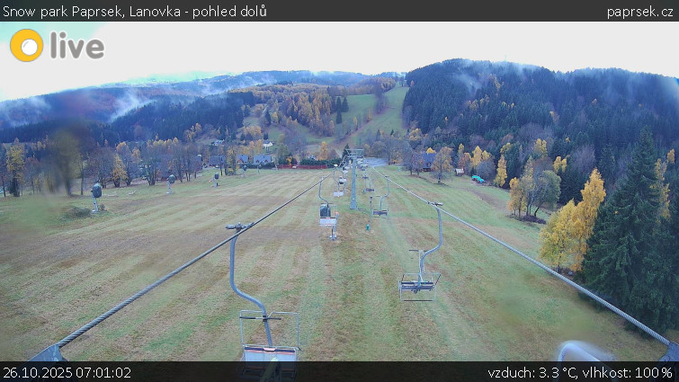 Snow park Paprsek - Lanovka - pohled dolů - 26.10.2025 v 07:01 Snow park Paprsek - Lanovka - pohled dolů - 26.10.2025 v 07:01