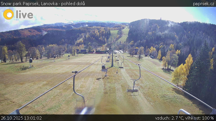Snow park Paprsek - Lanovka - pohled dolů - 26.10.2025 v 13:01 Snow park Paprsek - Lanovka - pohled dolů - 26.10.2025 v 13:01