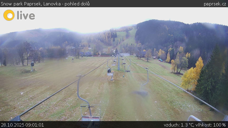 Snow park Paprsek - Lanovka - pohled dolů - 28.10.2025 v 09:01 Snow park Paprsek - Lanovka - pohled dolů - 28.10.2025 v 09:01