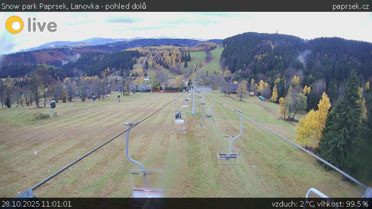 Snow park Paprsek - Lanovka - pohled dolů - 28.10.2025 v 11:01 Snow park Paprsek - Lanovka - pohled dolů - 28.10.2025 v 11:01
