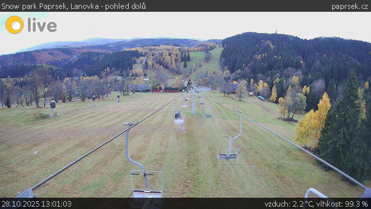 Snow park Paprsek - Lanovka - pohled dolů - 28.10.2025 v 13:01 Snow park Paprsek - Lanovka - pohled dolů - 28.10.2025 v 13:01