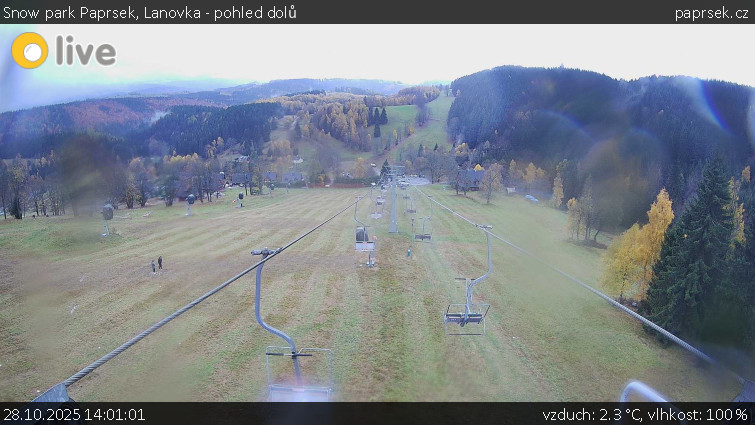 Snow park Paprsek - Lanovka - pohled dolů - 28.10.2025 v 14:01 Snow park Paprsek - Lanovka - pohled dolů - 28.10.2025 v 14:01