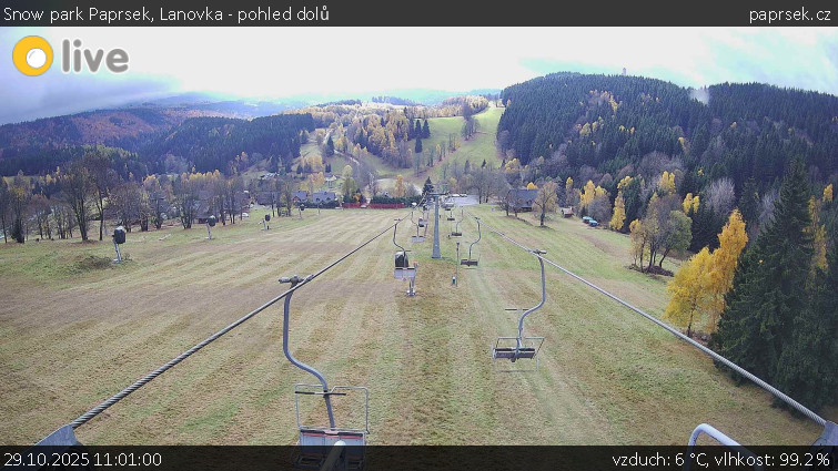 Snow park Paprsek - Lanovka - pohled dolů - 29.10.2025 v 11:01 Snow park Paprsek - Lanovka - pohled dolů - 29.10.2025 v 11:01