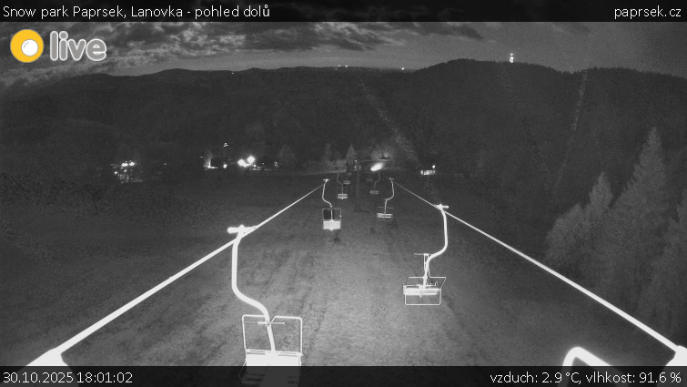 Snow park Paprsek - Lanovka - pohled dolů - 30.10.2025 v 18:01 Snow park Paprsek - Lanovka - pohled dolů - 30.10.2025 v 18:01