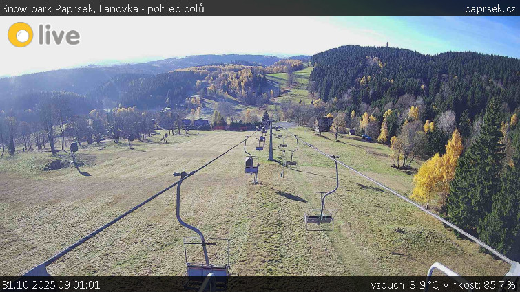 Snow park Paprsek - Lanovka - pohled dolů - 31.10.2025 v 09:01 Snow park Paprsek - Lanovka - pohled dolů - 31.10.2025 v 09:01