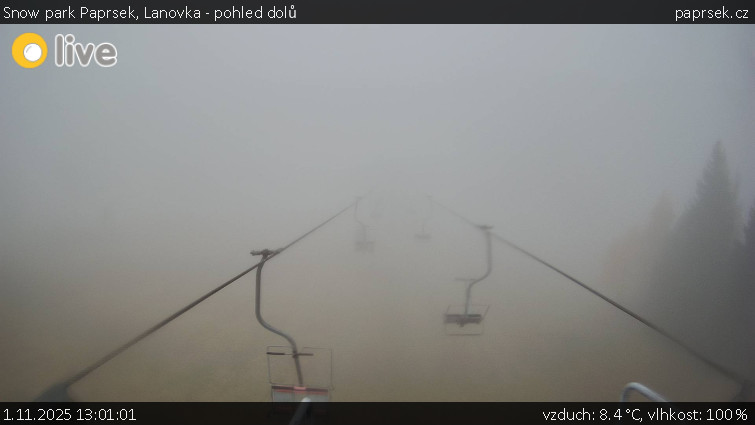 Snow park Paprsek - Lanovka - pohled dolů - 1.11.2025 v 13:01 Snow park Paprsek - Lanovka - pohled dolů - 1.11.2025 v 13:01