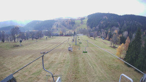 Snow park Paprsek - Lanovka - pohled dolů - 7.11.2025 v 09:01 Snow park Paprsek - Lanovka - pohled dolů - 7.11.2025 v 09:01