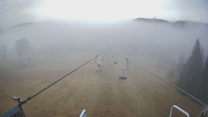 Snow park Paprsek - Lanovka - pohled dolů - 15.11.2025 v 09:01 Snow park Paprsek - Lanovka - pohled dolů - 15.11.2025 v 09:01