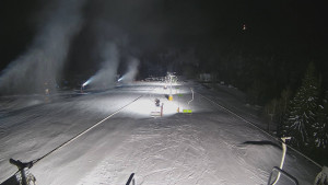 Snow park Paprsek - Lanovka - pohled dolů - 7.1.2026 v 21:00 Snow park Paprsek - Lanovka - pohled dolů - 7.1.2026 v 21:00