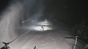 Snow park Paprsek - Lanovka - pohled dolů - 7.1.2026 v 22:00 Snow park Paprsek - Lanovka - pohled dolů - 7.1.2026 v 22:00