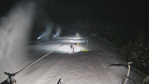 Snow park Paprsek - Lanovka - pohled dolů - 7.1.2026 v 23:00 Snow park Paprsek - Lanovka - pohled dolů - 7.1.2026 v 23:00